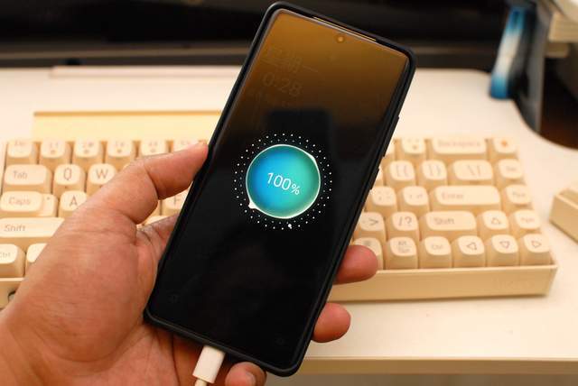 半年后入手2023年的压轴大作一加12,体验实测过才知道真香!