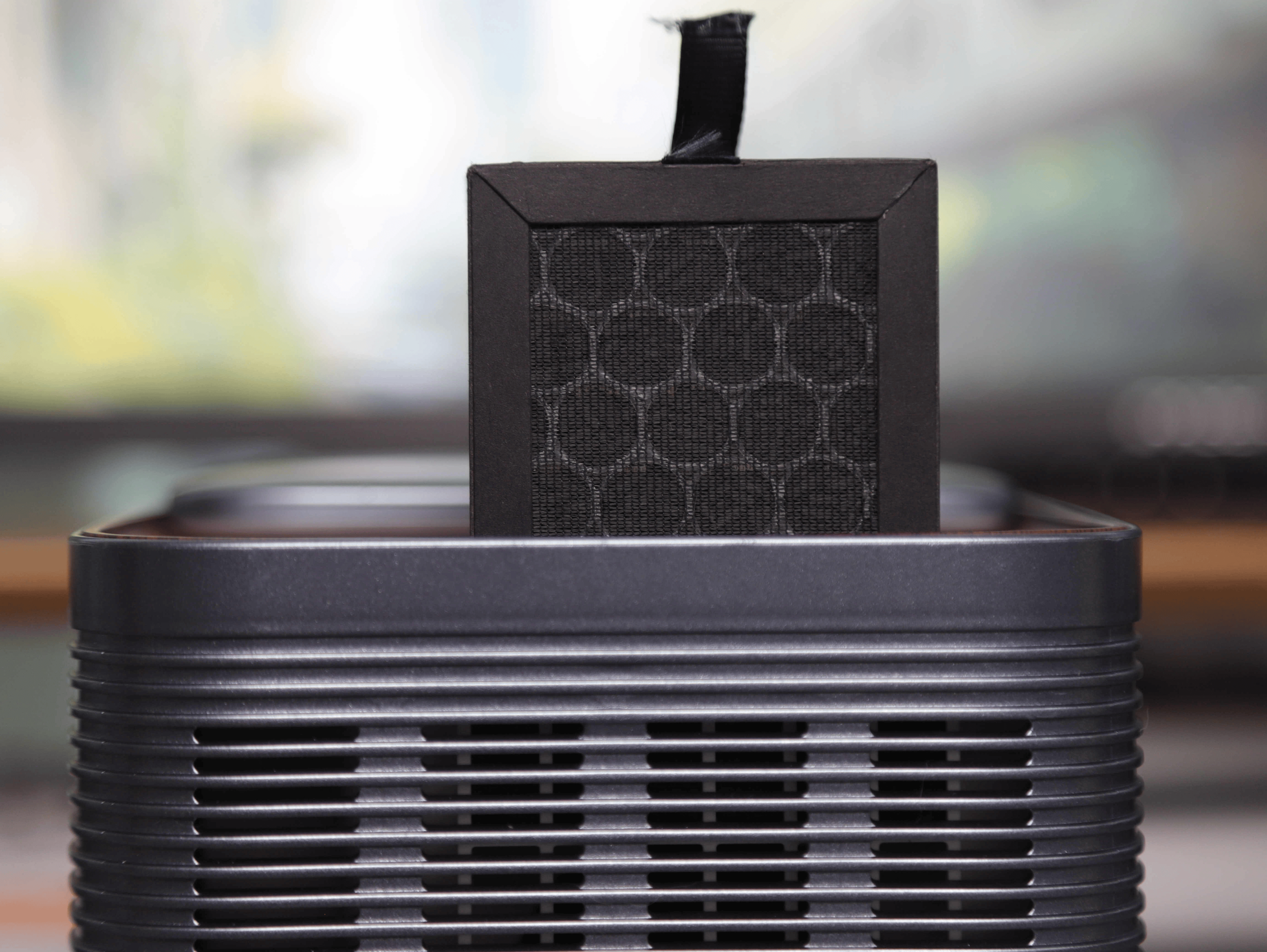 浦尔乐智能烟灰缸：科技赋能，重塑室内空气新标准