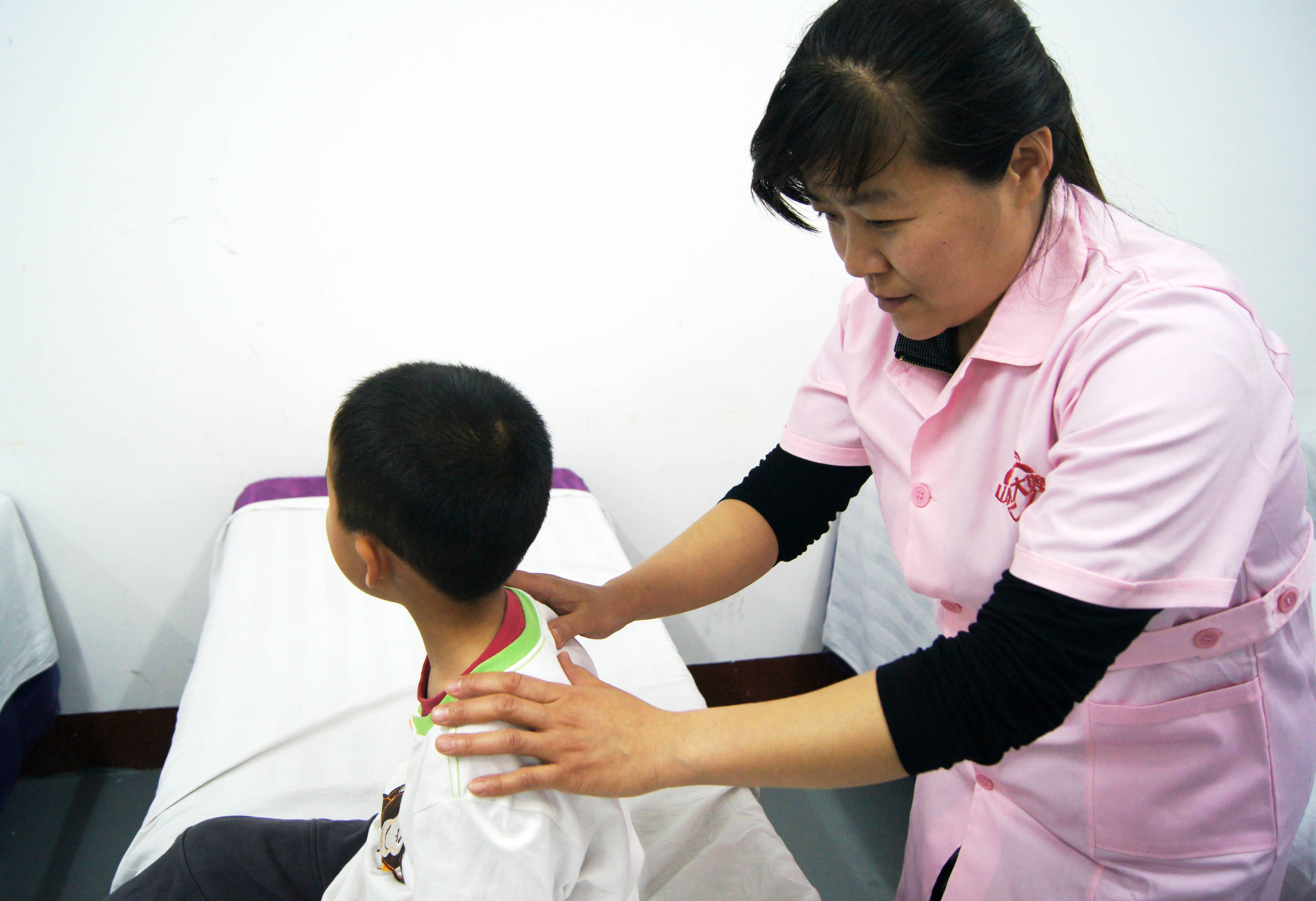 小儿推拿师怎么报考?报名流程和条件,考试内容,行业前景,证书用途