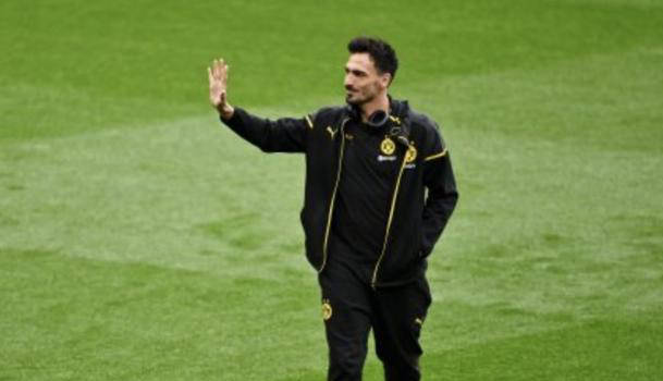 安切洛蒂神级妙招!皇马免费得欧冠最佳中卫胡梅尔斯