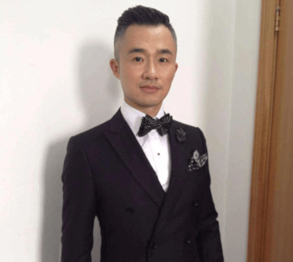 曝主持人程雷因肝病去世年仅51岁,本尊晒合影回应,近况曝光