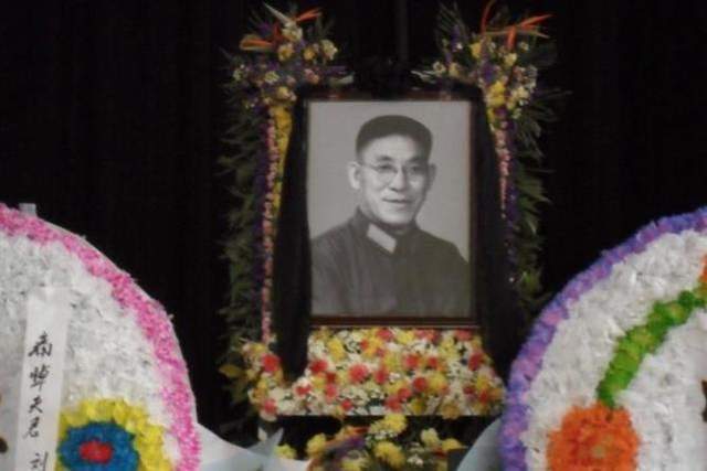 他是对越反击战的司令员,一家六口上战场,偏偏两个儿子战死_刘斌_刘光