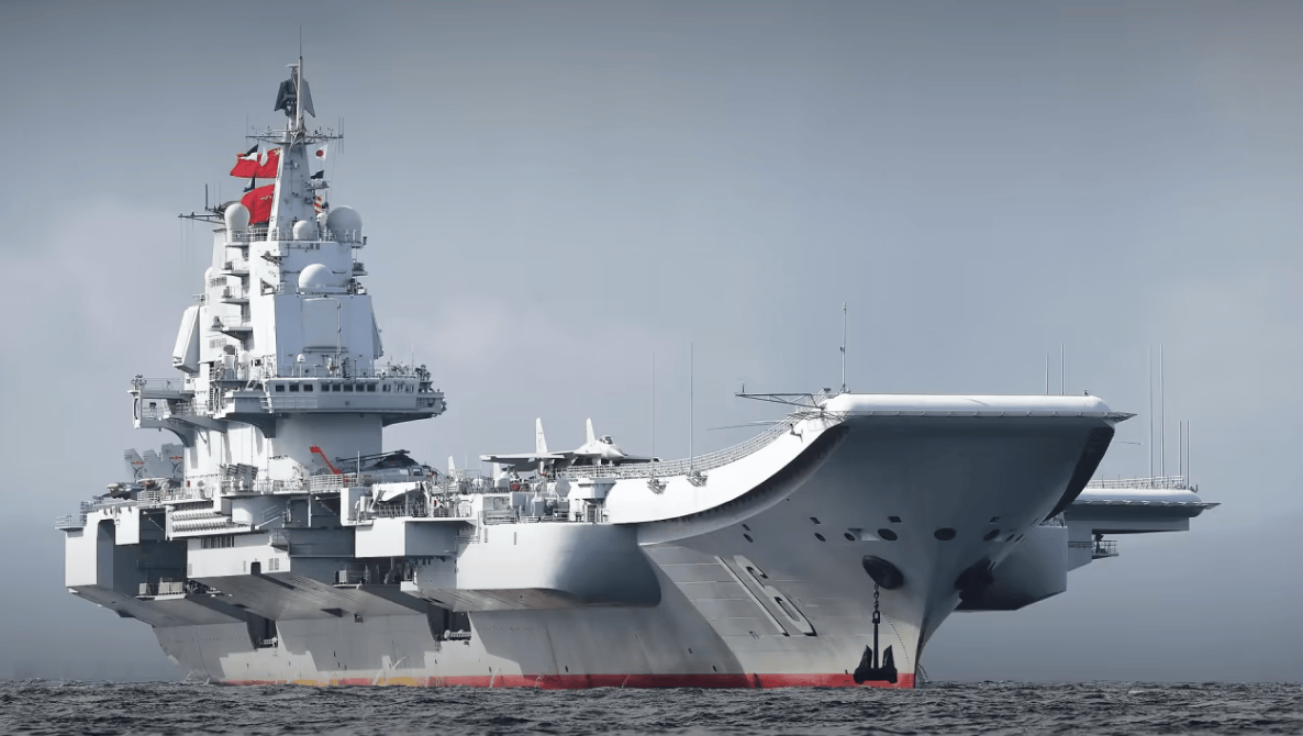 中国第一艘航母辽宁舰事实上,早在十多年前,中乌两国就建立了战略