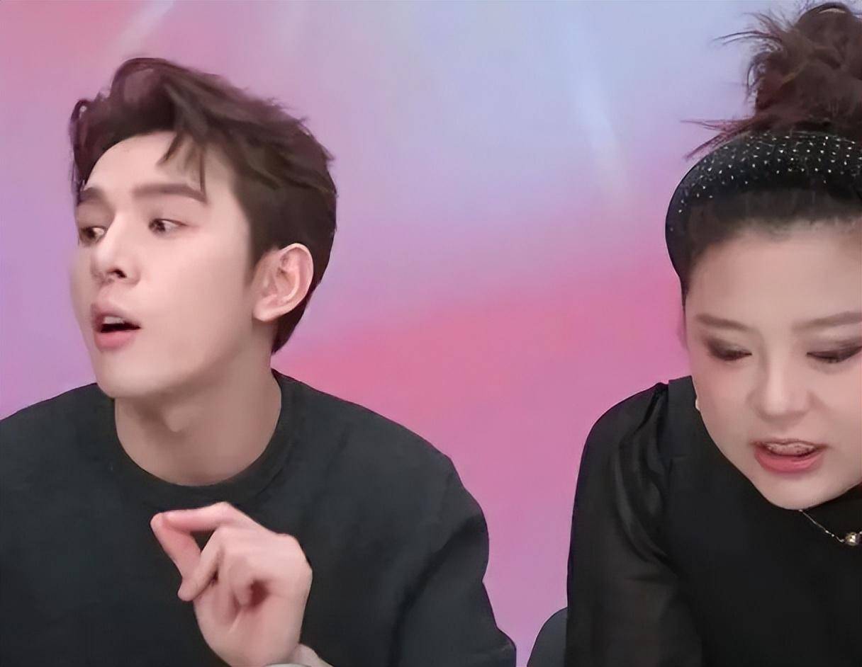 李佳琦谈助理旺旺要离职的话,希望她过得更好,粉丝盛赞贴心老板