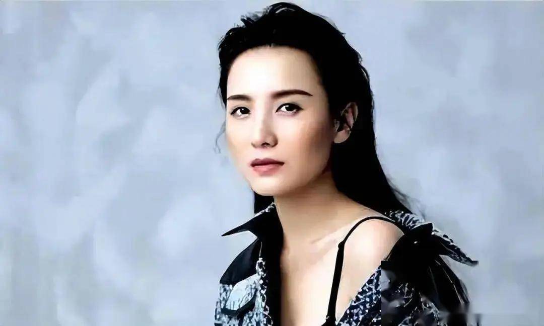 宋佳写真曝光,饱满性感韵味十足,女神范儿十足!