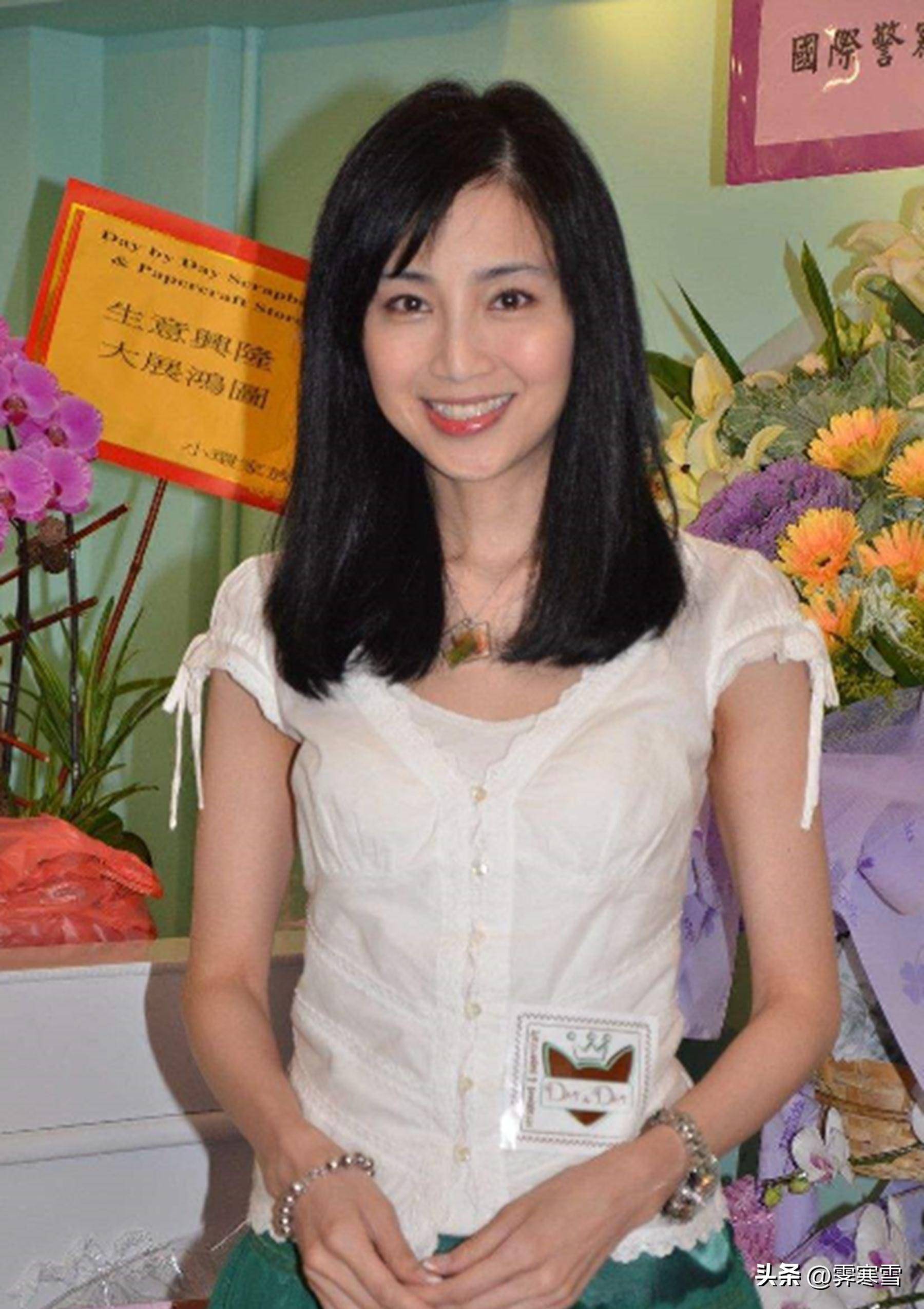 香港女星多家茶餐厅倒闭,网友:活该!