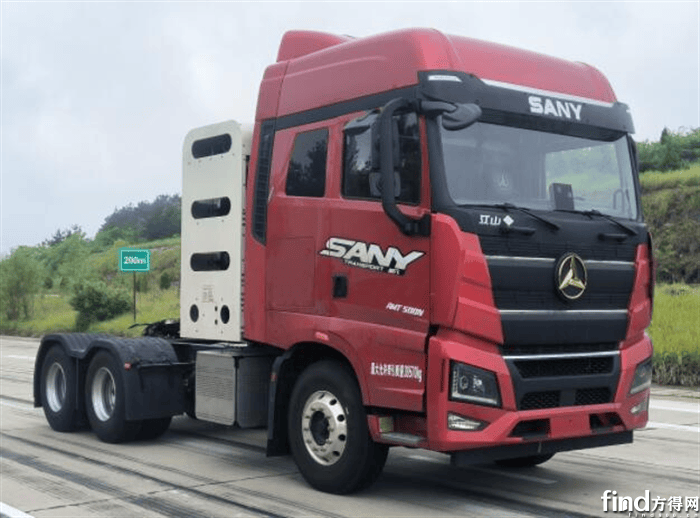 解放鹰途危险品运输车型 东风龙擎燃气车新品 _第385批牵引车公告 新能源牵引车市场分析 _最新款北奔重卡牵引车