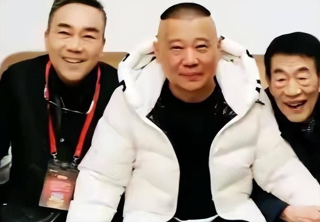 郭德纲深夜再发文,仅用两个字就做好个人清盘!网友实名佩服