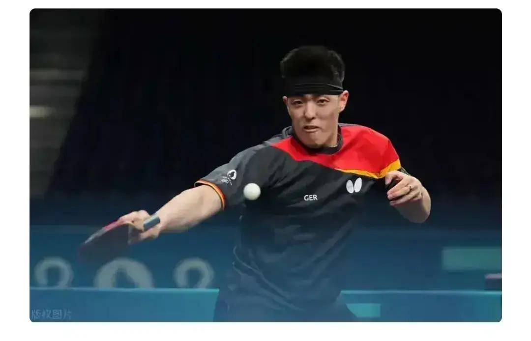 令人可惜的是华裔邱党,前国手邱建新的儿子,在大比分领先2分的情况下