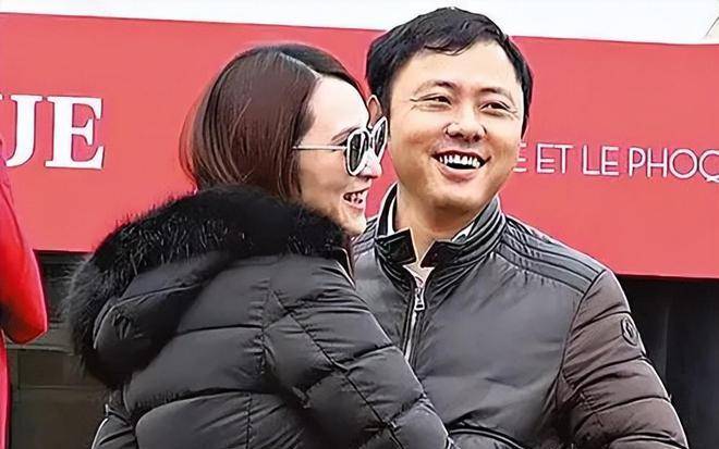 在这样的情况下,纪晓波遇到了他人生中的第二个贵人车峰.