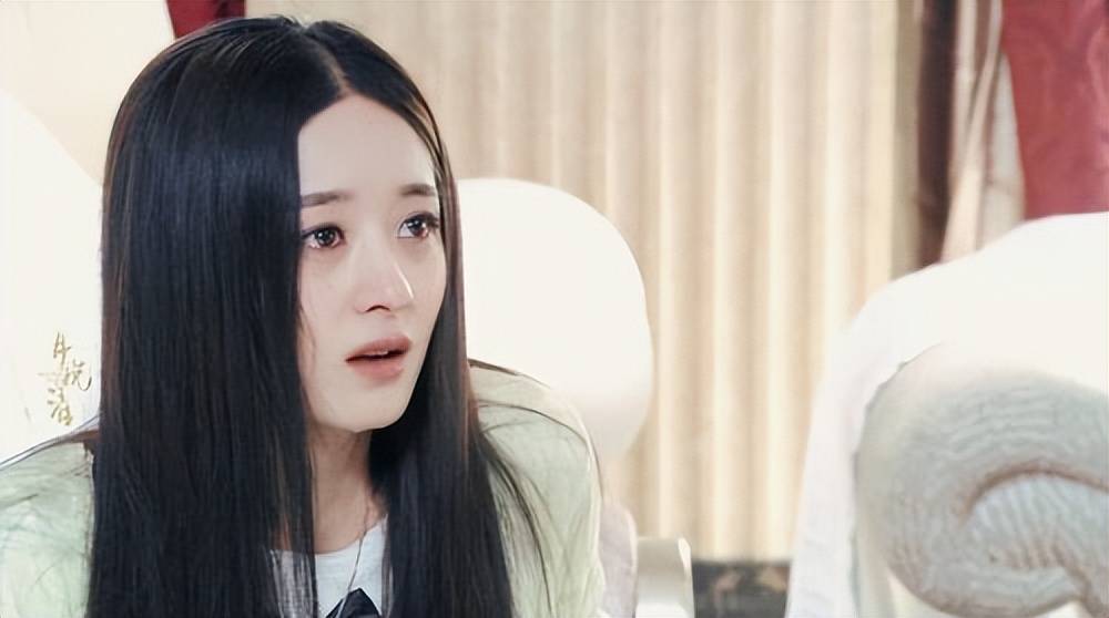 网友整理的赵丽颖宣传片截图,每一帧都是精致小脸,又见百合!