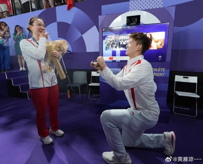 羽毛球混双金牌黄雅琼求婚男友被扒,他家的基因太强大了!