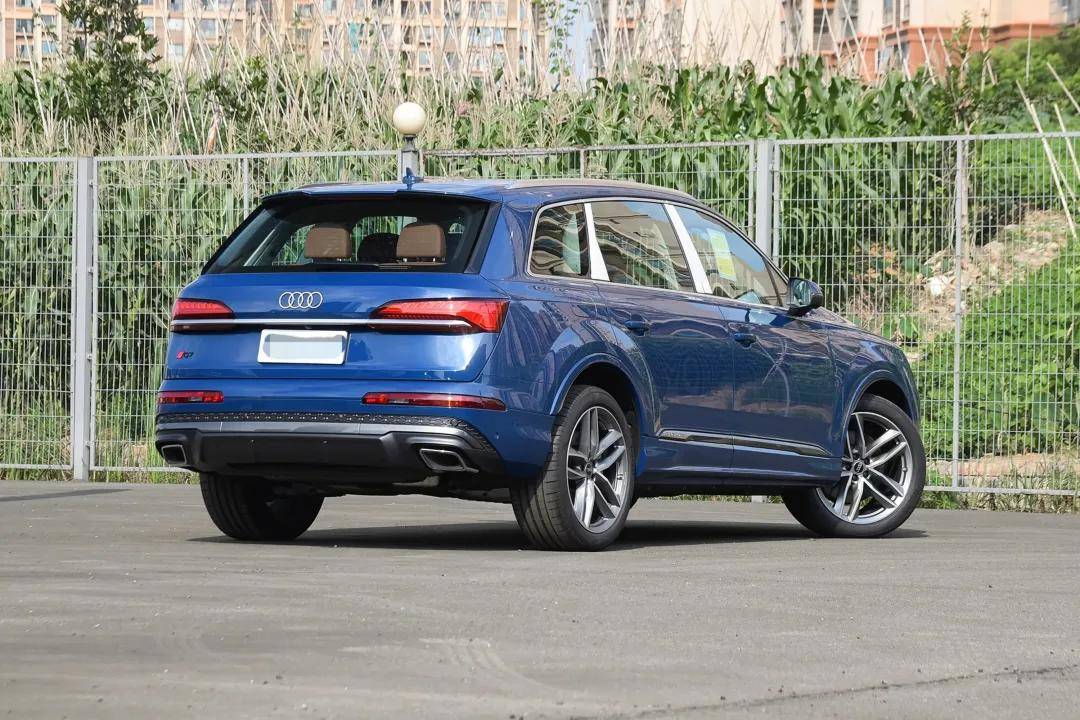 虽然国产硬派越野车卖得好,给合资品牌带来了不小的冲击,但坦克300的