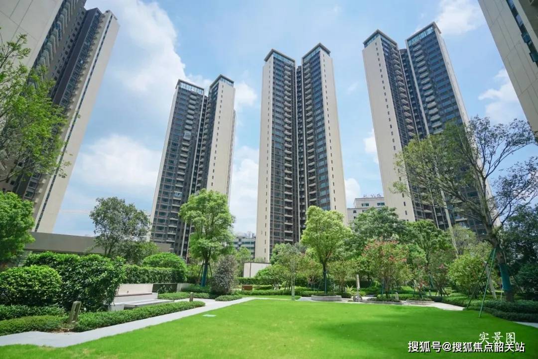 (佛山龙光天宸)首页网站丨禅城龙光天宸-2024年最新价格|户型配套