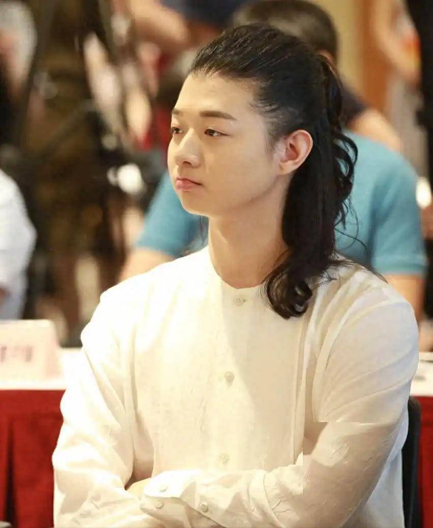 有一种"反噬"叫霍尊,陈露用9年的青春,"毁了"霍尊一生