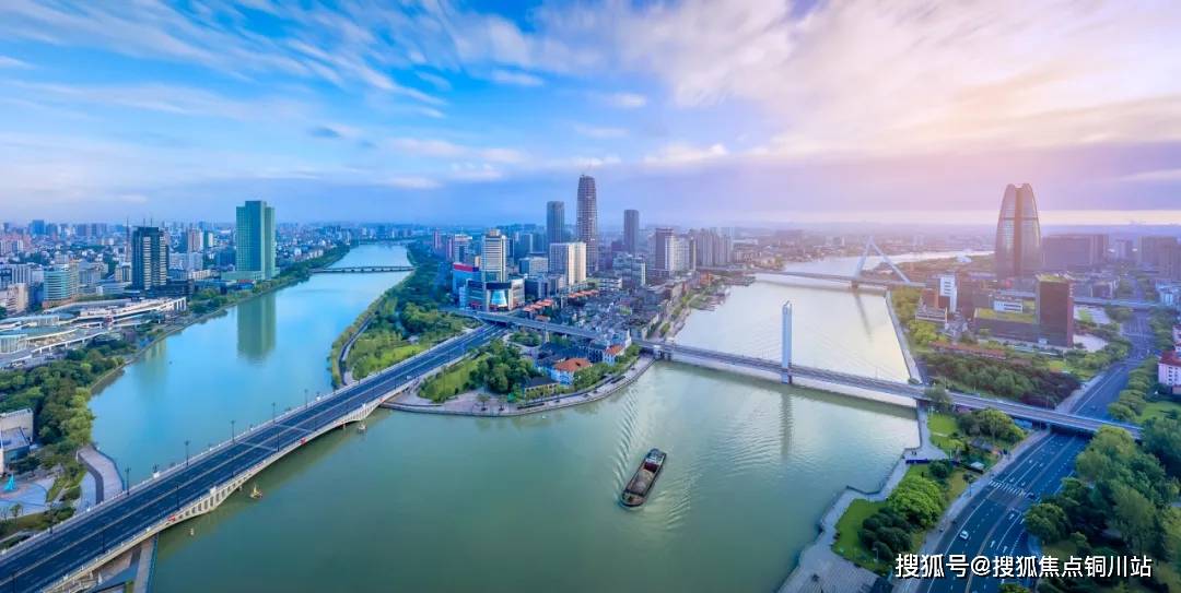 奉化江岸作为宁波三江六岸奢宅的代表