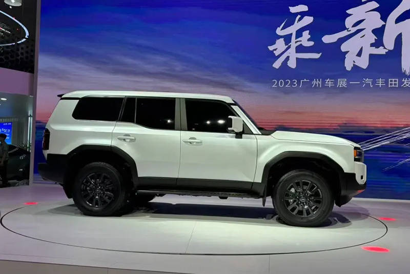 一汽丰田全新普拉多交付全国首批30位车主