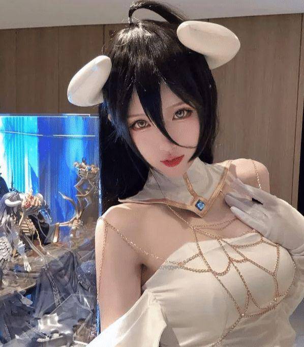 首先,让我们来聊聊腐团儿的cosplay作品