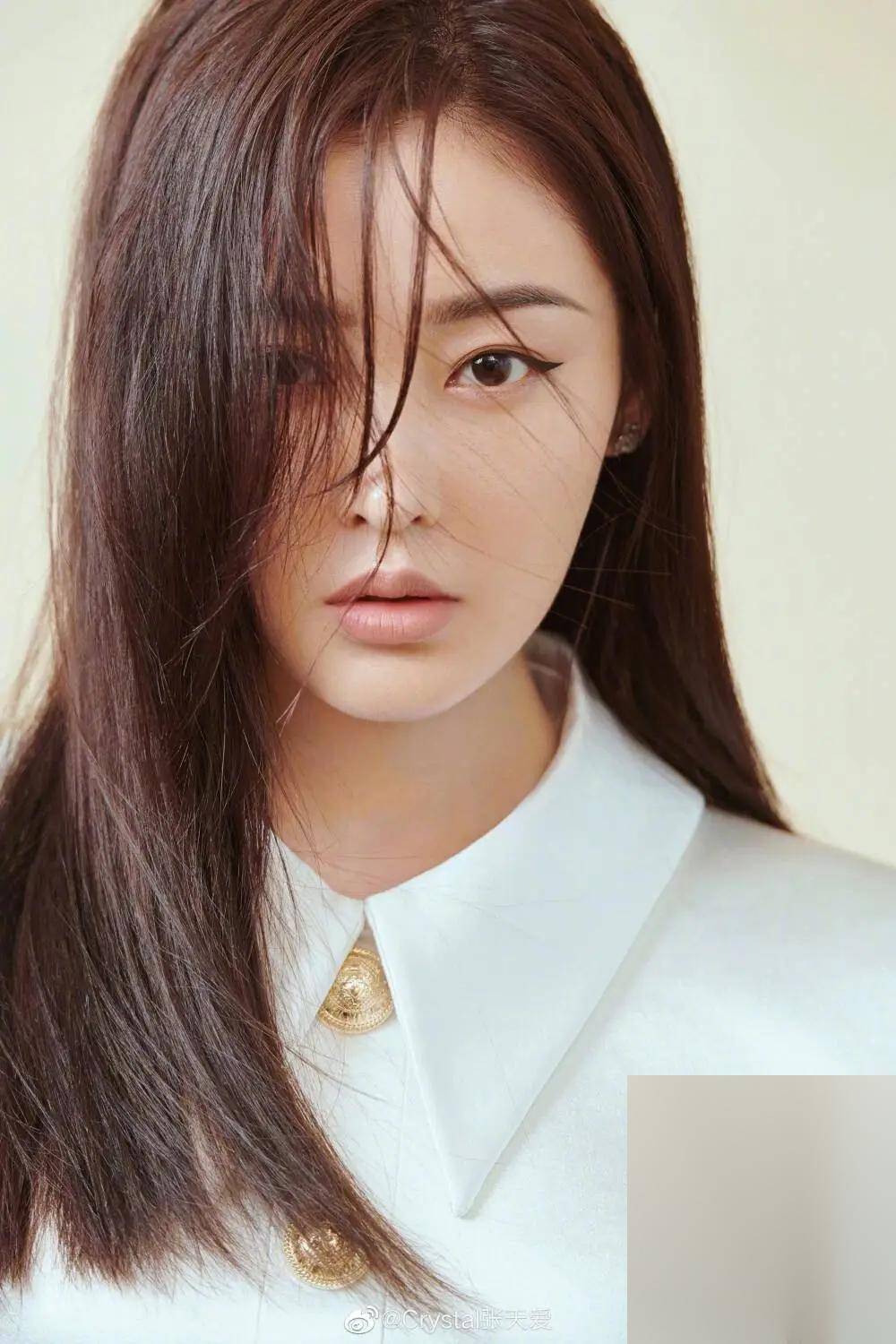 女神张天爱再度引爆话题!这谁顶得住她的迷人魅力?