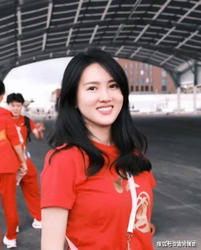 陈若琳与樊振东食堂合影曝光:网友热议"在一起",跨界友谊引关注!