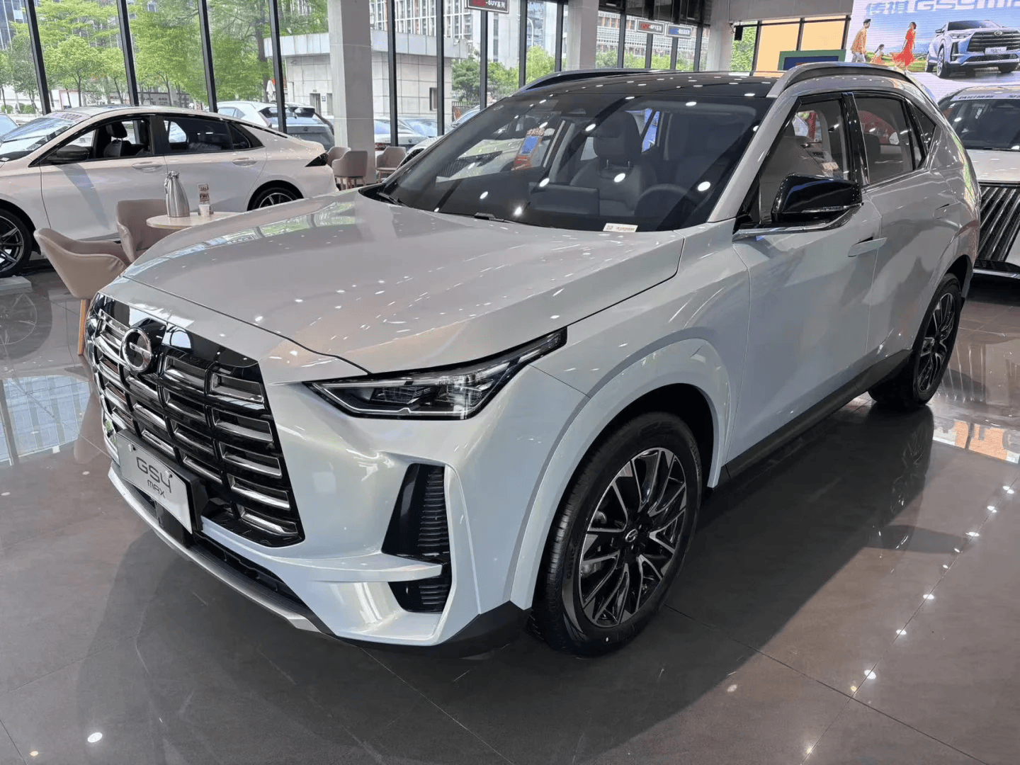 10万预算选家用suv,15t爆177马力,油耗68l,传祺gs4 max如何?