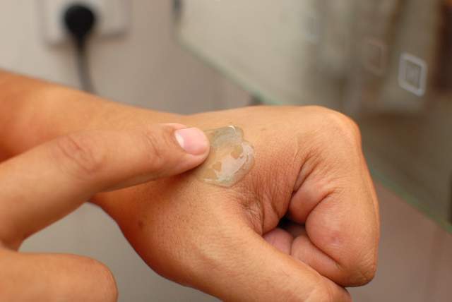 控油新宠！珂岸男士保湿控油水凝露：解锁清爽新体验