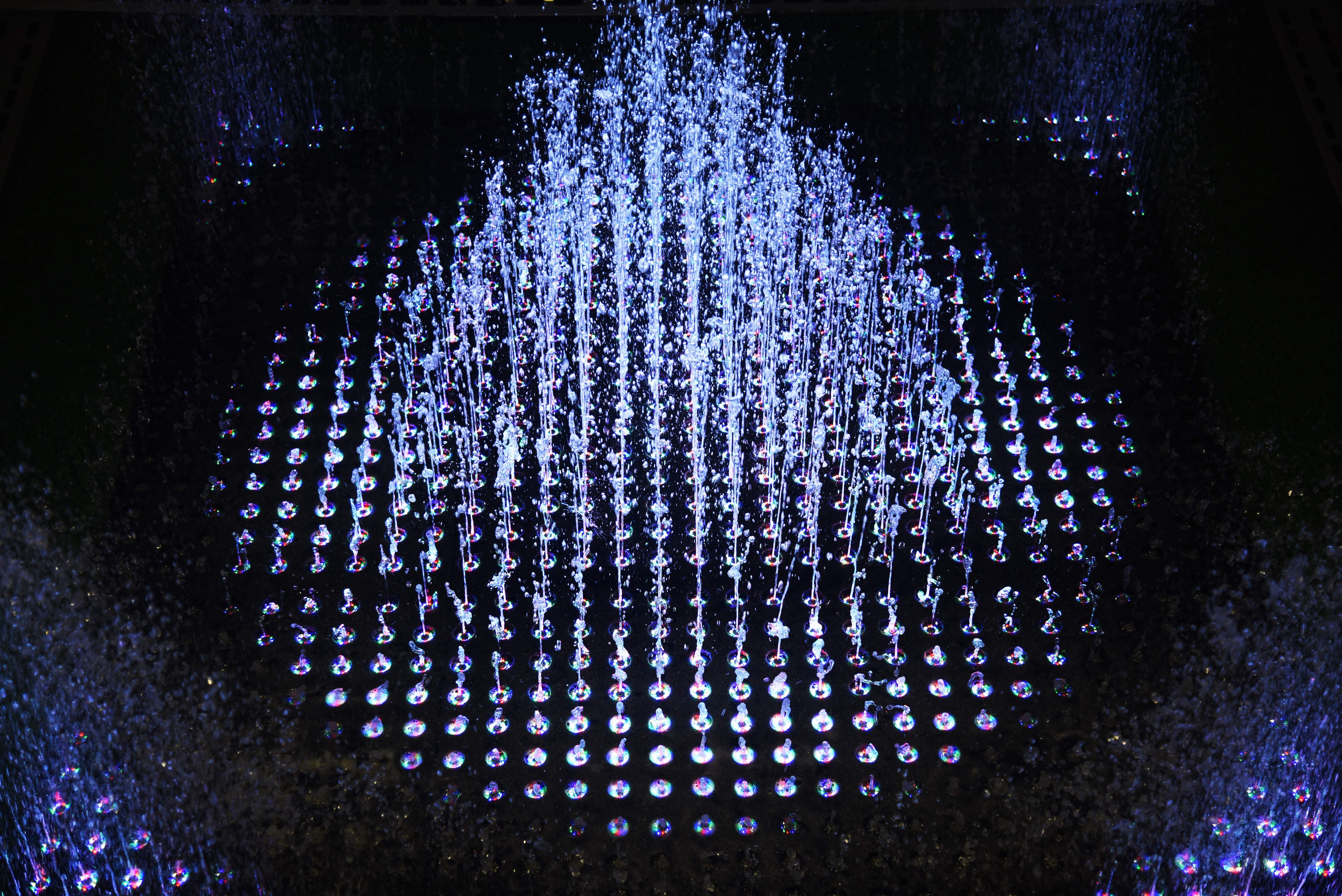 微型智能喷泉给你凉爽快感和视听享受!