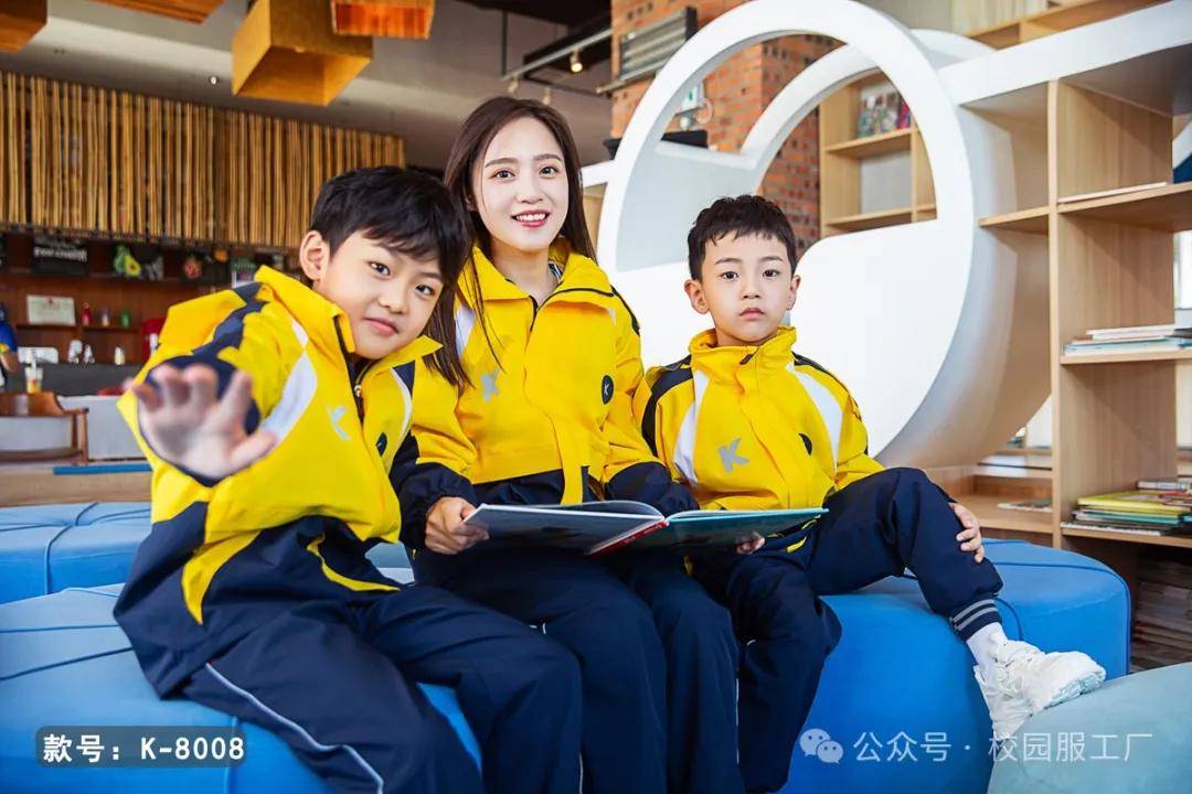 校服的颜色与象征：色彩心理学在校园的应用
