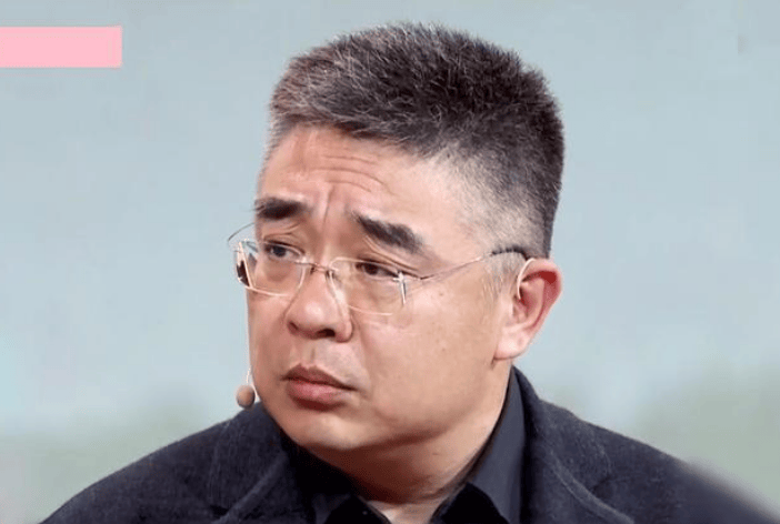复旦大学钱文忠教授说:"无论和谁打交道,适当的强势,你才会被尊重.