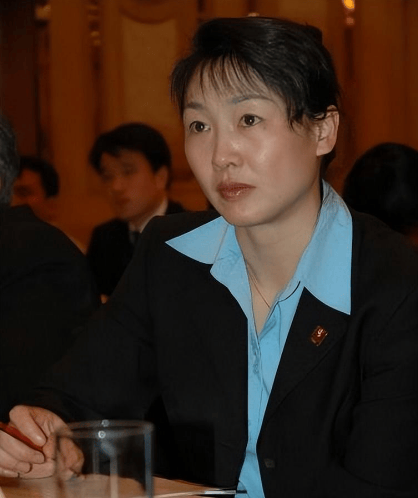 羽坛皇后李玲蔚:48枚金牌,13次世界冠军,丈夫是她的坚强后盾