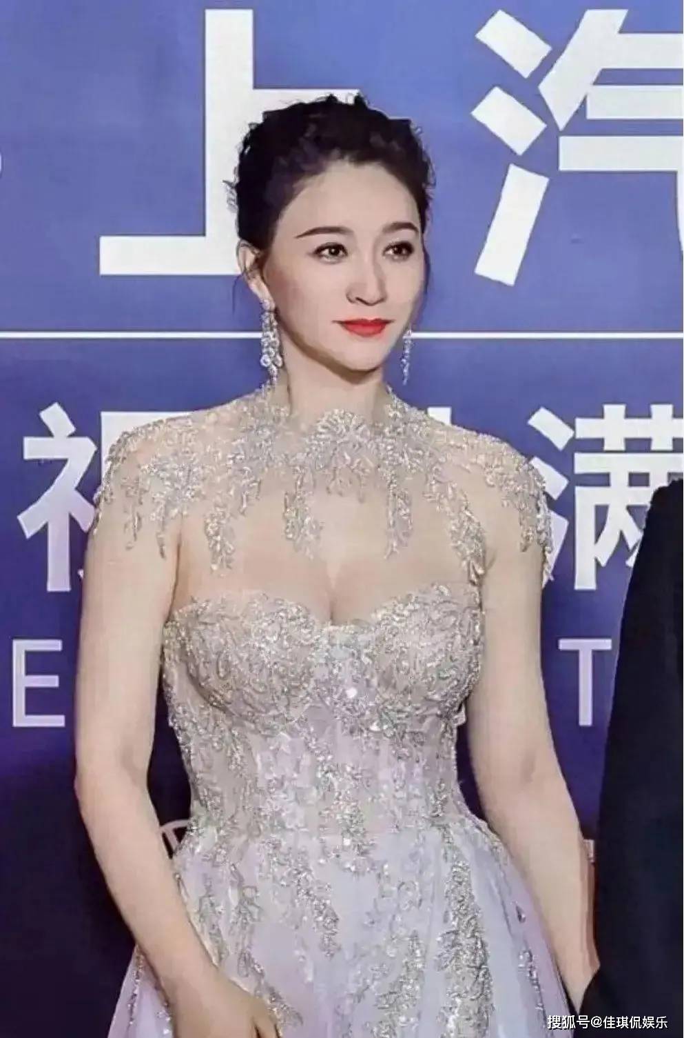 为导演流产2次,富豪5个亿"买断"她终生幸福_李小冉_徐佳宁_故事