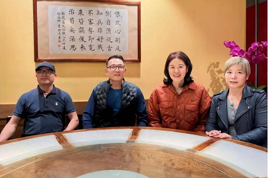 郎平:经历2段婚姻3段情,56岁遇到真爱,被"平凡"丈夫宠成小女人