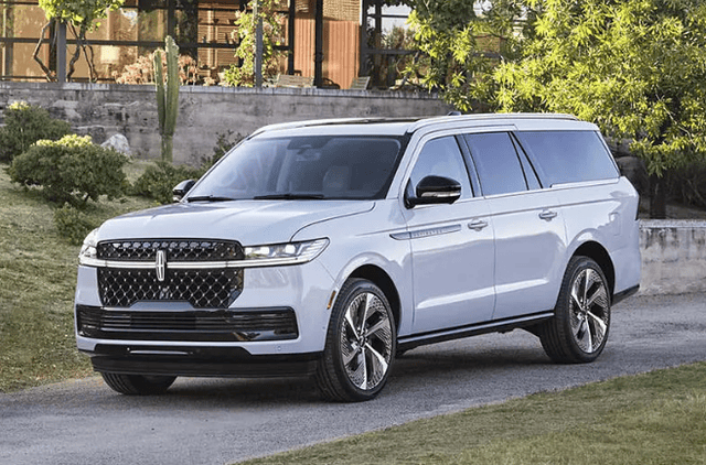 全新林肯领航员首发,48英寸联屏 3.5t v6引擎,全新氛围灯加持