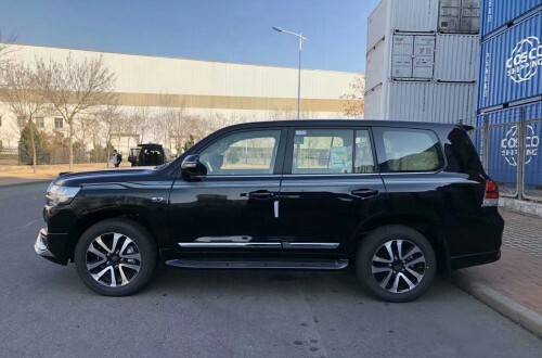 更多优惠及报价配置参数请联系文末电话及微信2020款丰田陆地巡洋舰