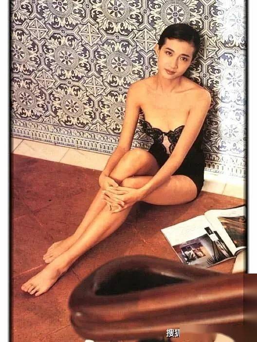 45岁吴绮莉身材火辣写真曝光,美貌与才华兼具的女神级人物实在令人敬