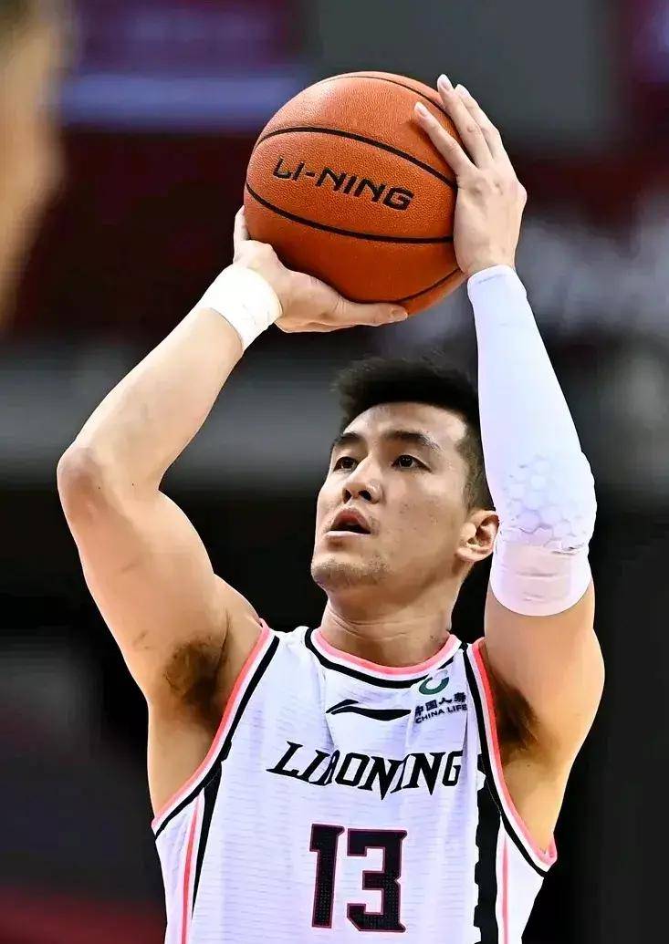 卖光广州队交易永无终点,这波操作能挣多少,继续卖郭艾伦?