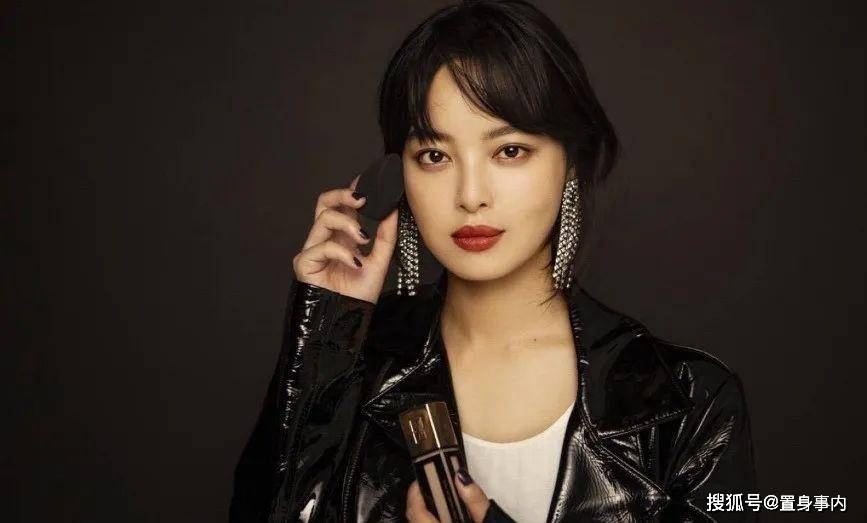 四,电影《长江图》的上映,让辛芷蕾有了一些名气,演艺之路终于有了起