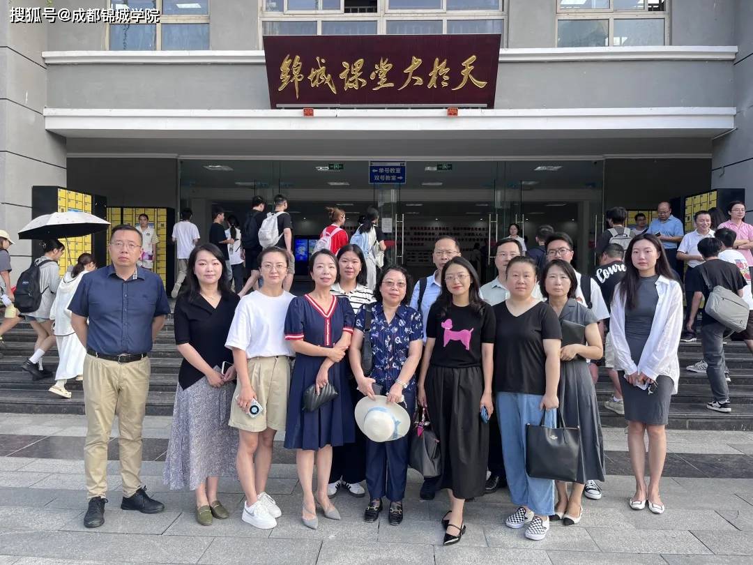 锦城上新602台空调,全方位保障上课环境凉爽舒适!