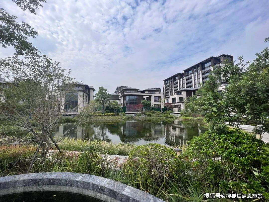 首页:碧云尊邸→售楼处电话→24热线→碧云尊邸售楼处→碧云尊邸售楼