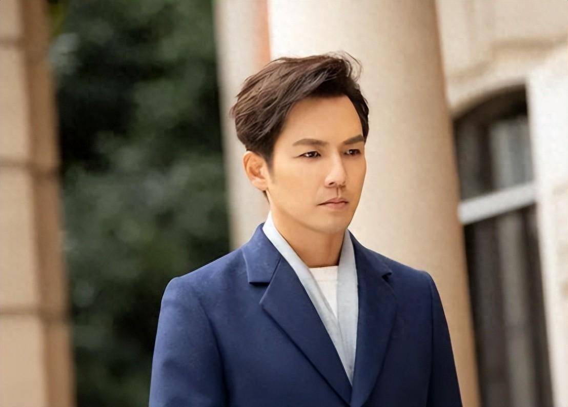 钟汉良隐婚妻子曝光,同回酒店引猜测!