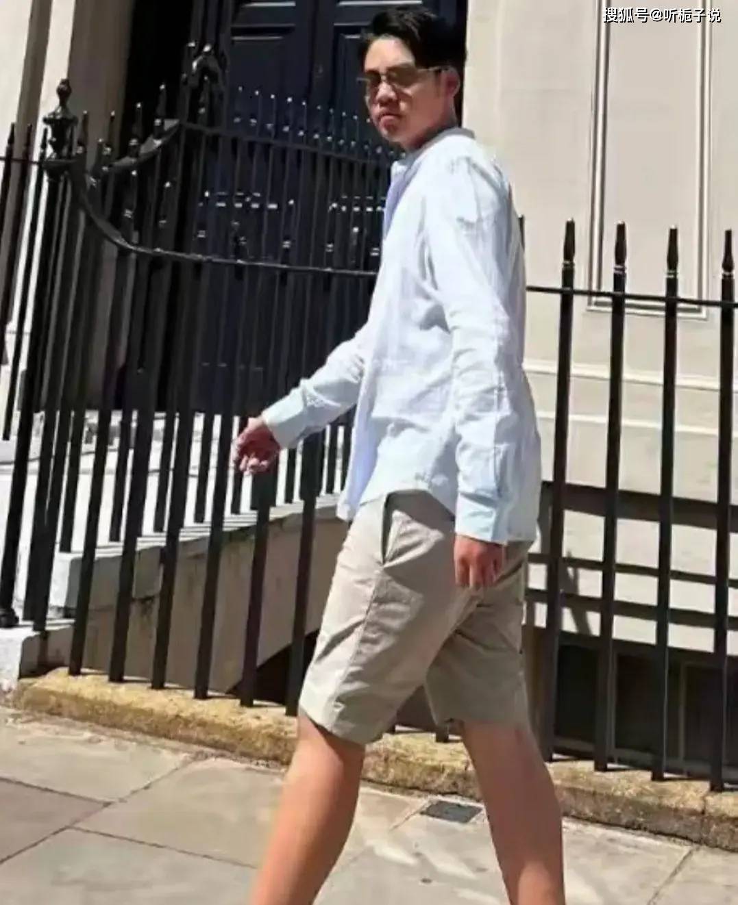 54岁李嘉欣分享儿子近况!13岁个子超过许晋亨,颜值像东南亚长相