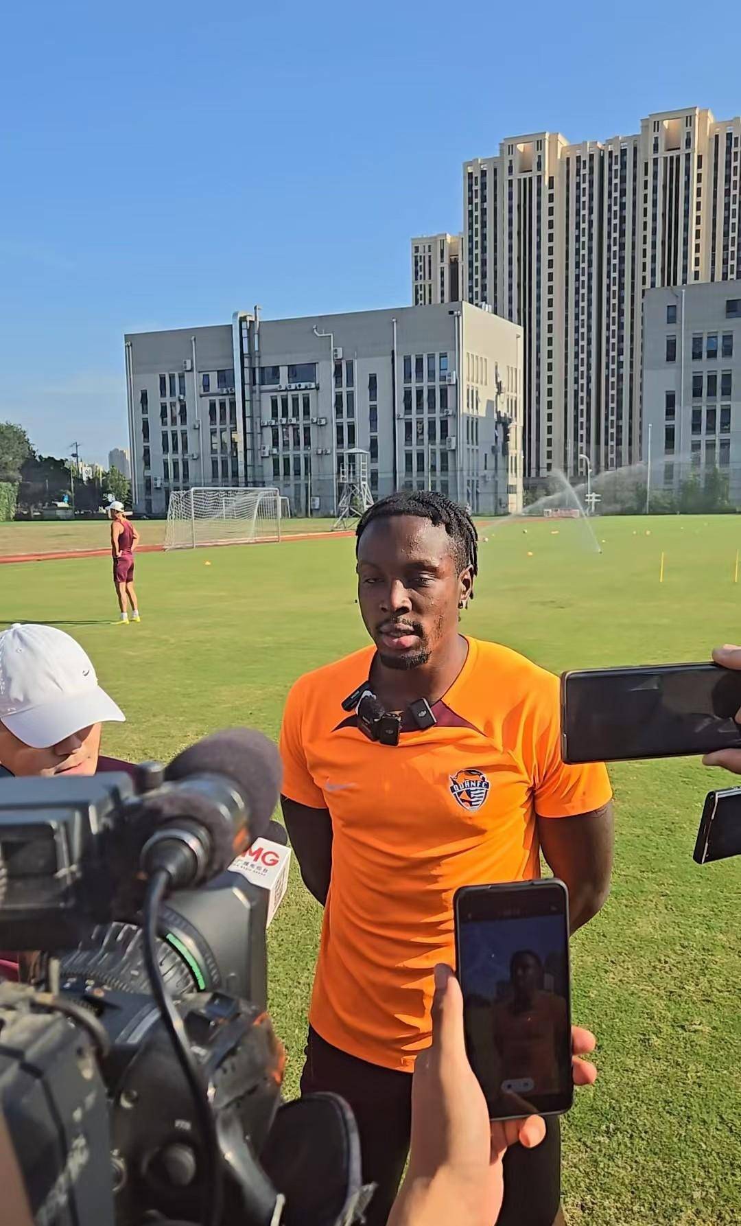 谨慎中有自信!中超最年轻总经理张冬:力争提前两三轮完成保级