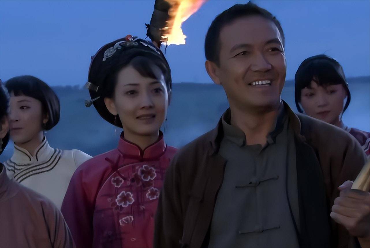 再看《闯关东》:才发现格格那文来到朱家之后,为何从未觉得委屈