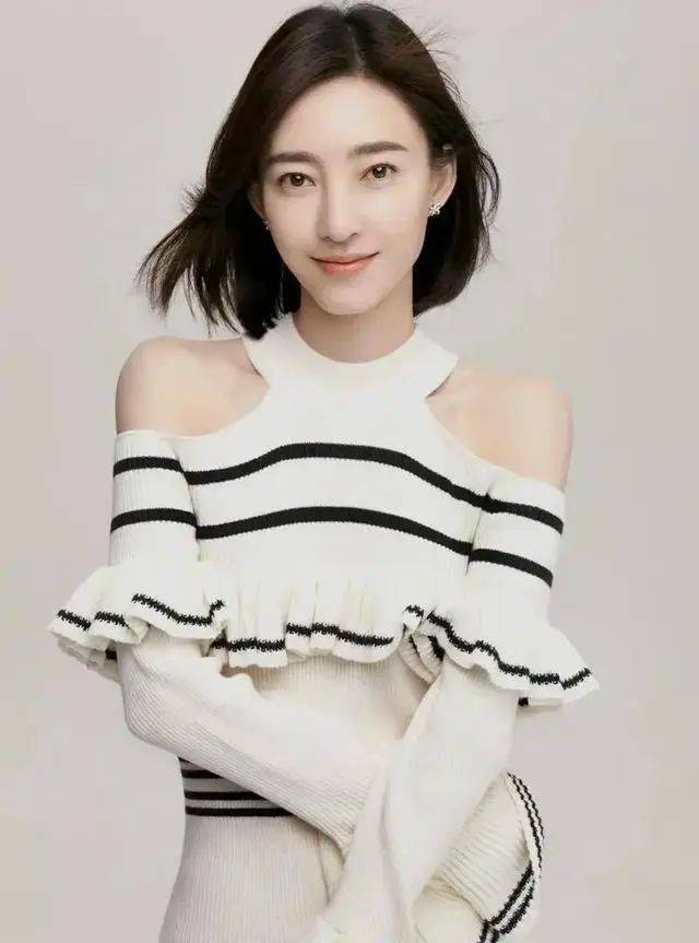 王丽坤8年青春全给了他,没想到他转头就跟别人结了婚!