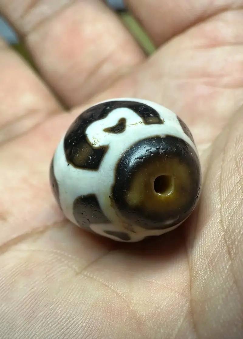 因为通过接触和尝试的过程,玩家已经逐渐认识和了解到了天珠的优势和