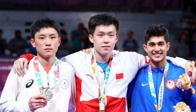 乒乓球盛宴持续进行,王楚钦全胜晋级,林诗栋携三冠王出征