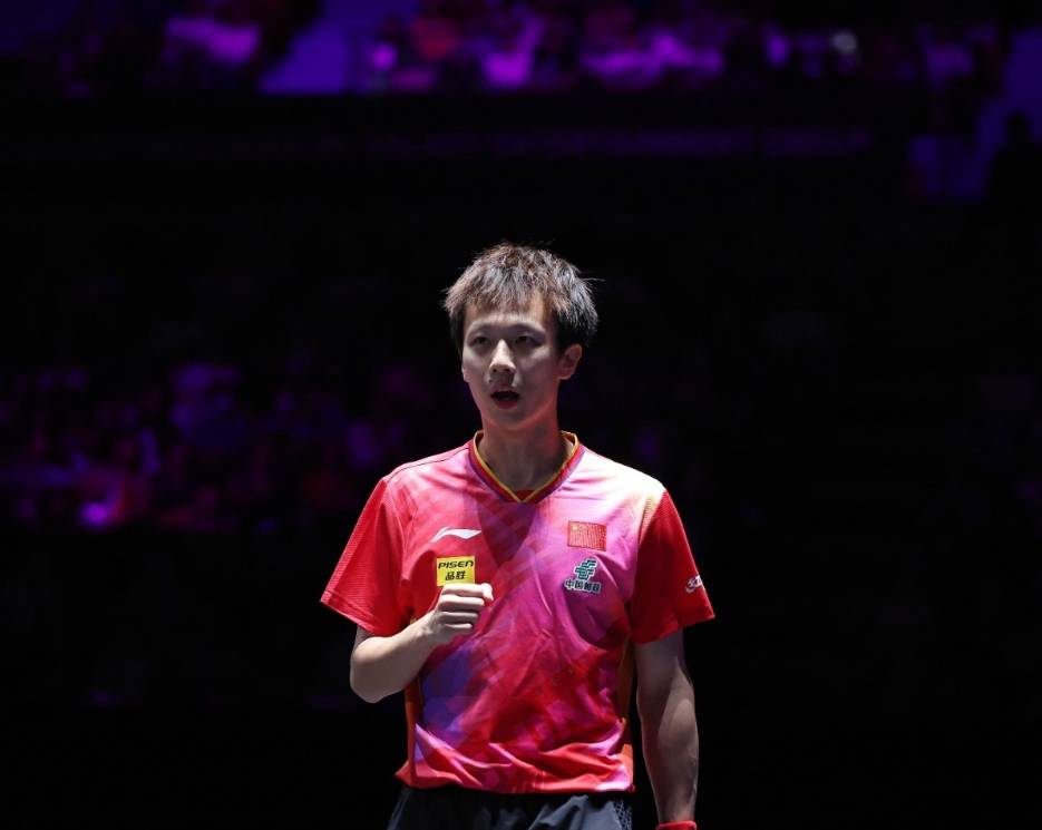 高承睿拧拉擦网出界,3平.高承睿继续下分,林高远出界.