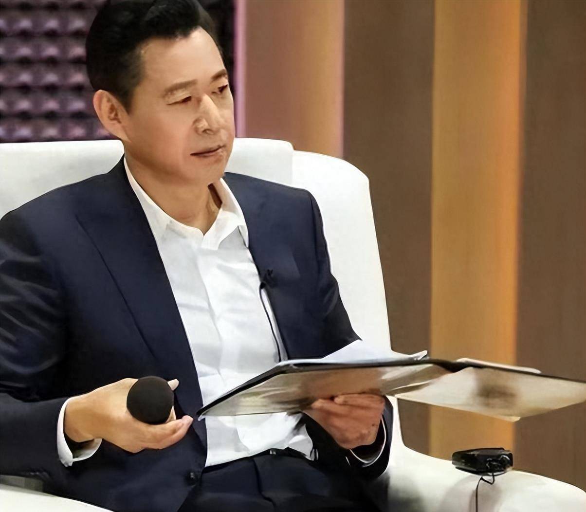 霍凡:被丈夫张丰毅宠溺,结婚29年无儿女,用爱温暖了继子_手机搜狐网