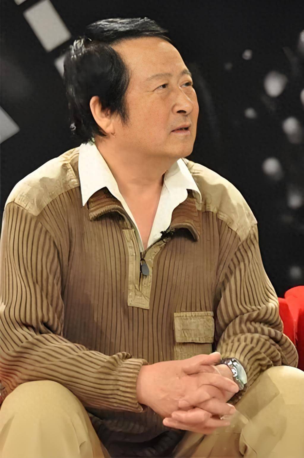 北影厂老演员江庚辰病逝:早年当车工,炮兵,妻子是中学教师