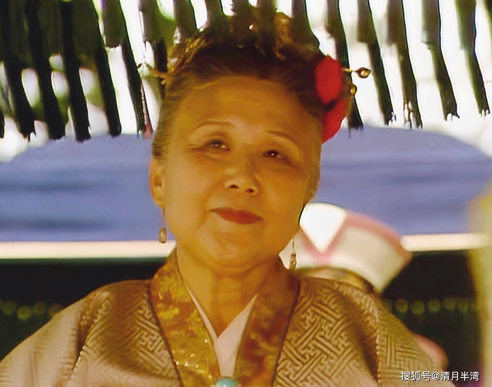 12位演过贾母的女演员,看过才知道,啥叫养尊处优,啥叫猴里猴气